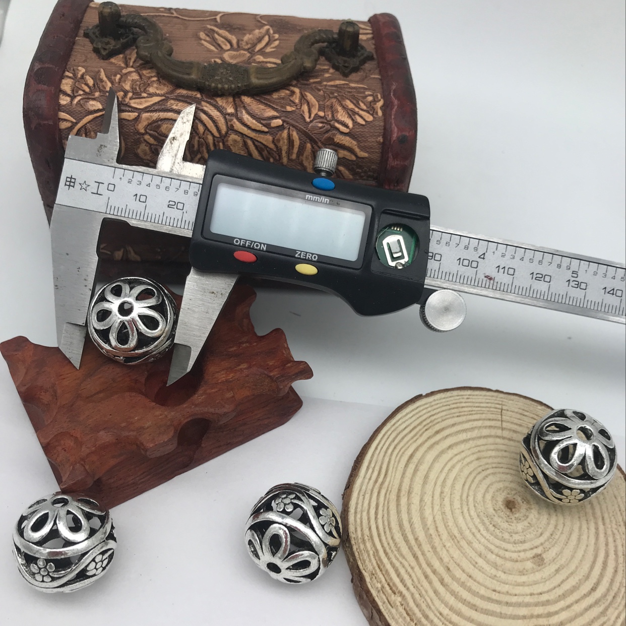 H: 141 handmade locket locket storage accessories details Picture