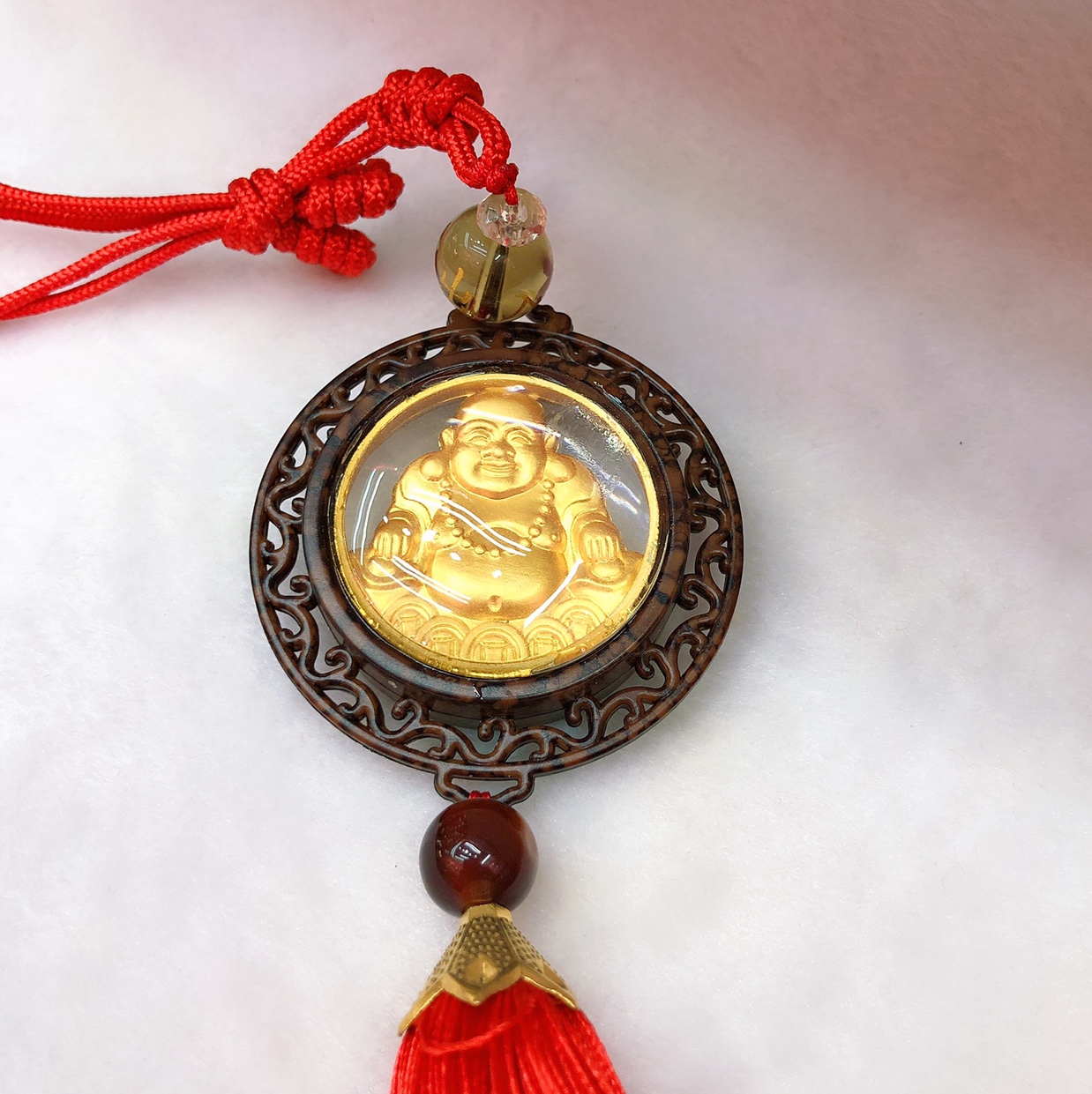 Creative lace car trim. Alloy material, beautiful and attractive.
