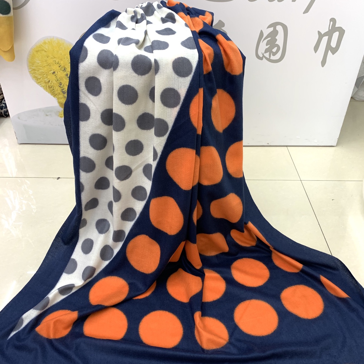 Autumn and winter new fashion joker long multi - color polka dot trend scarf scarf soft warm comfortable thumbnail