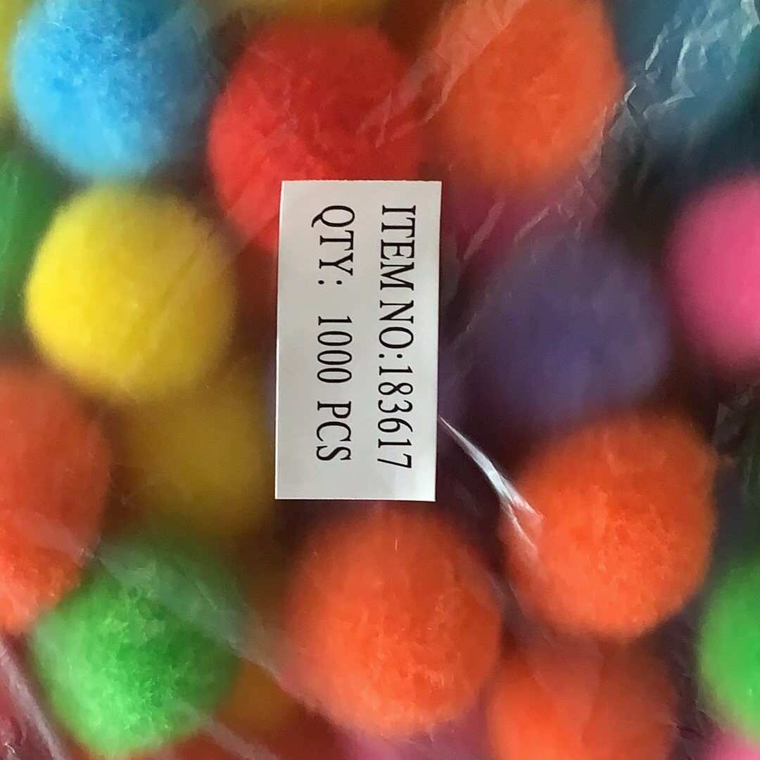 Colorful hairballs Specification image