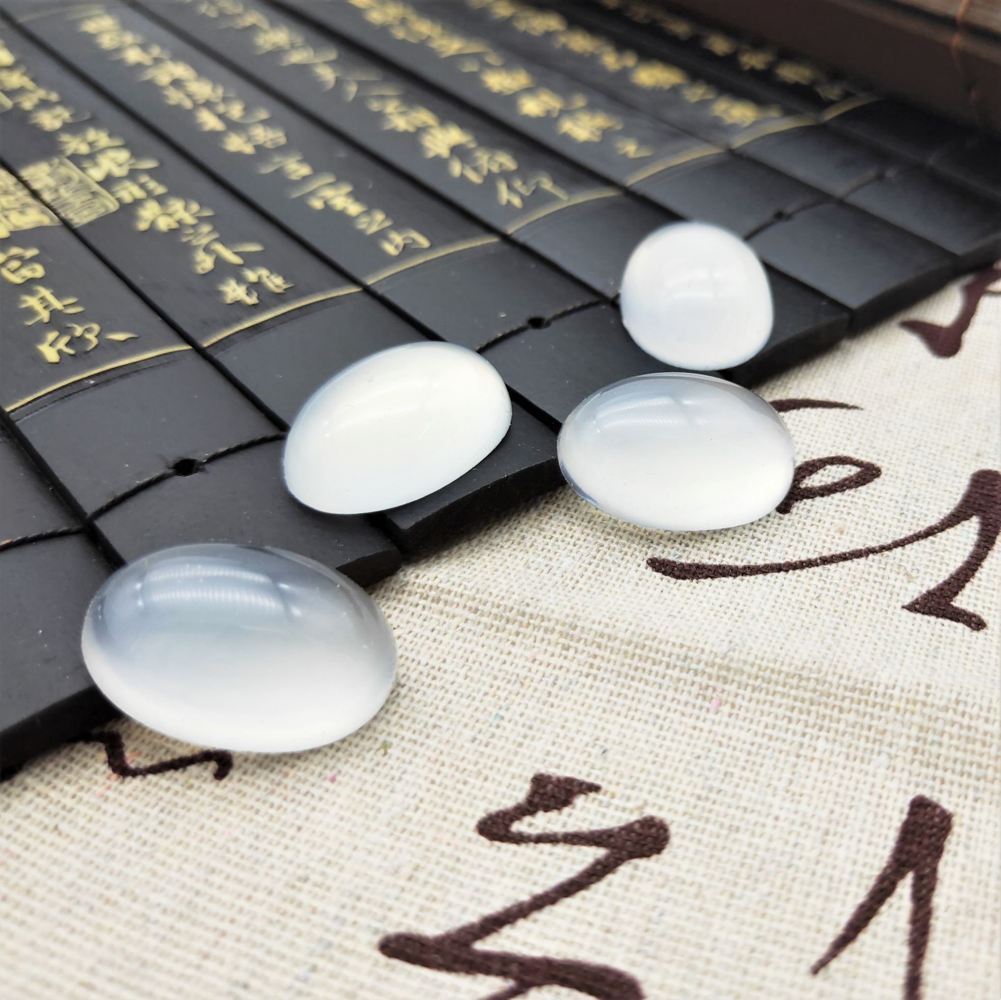 Large resin glossy oval-shaped light-sensitive cat's eye ring face diy step hairpin inlay material diy decoration undefined