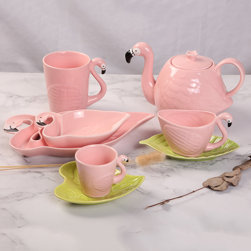 New creative Flamingo series ceramic cup set, popular European-style household flower tea and coffee cups, water bottles, plates, cups and plates Specification image