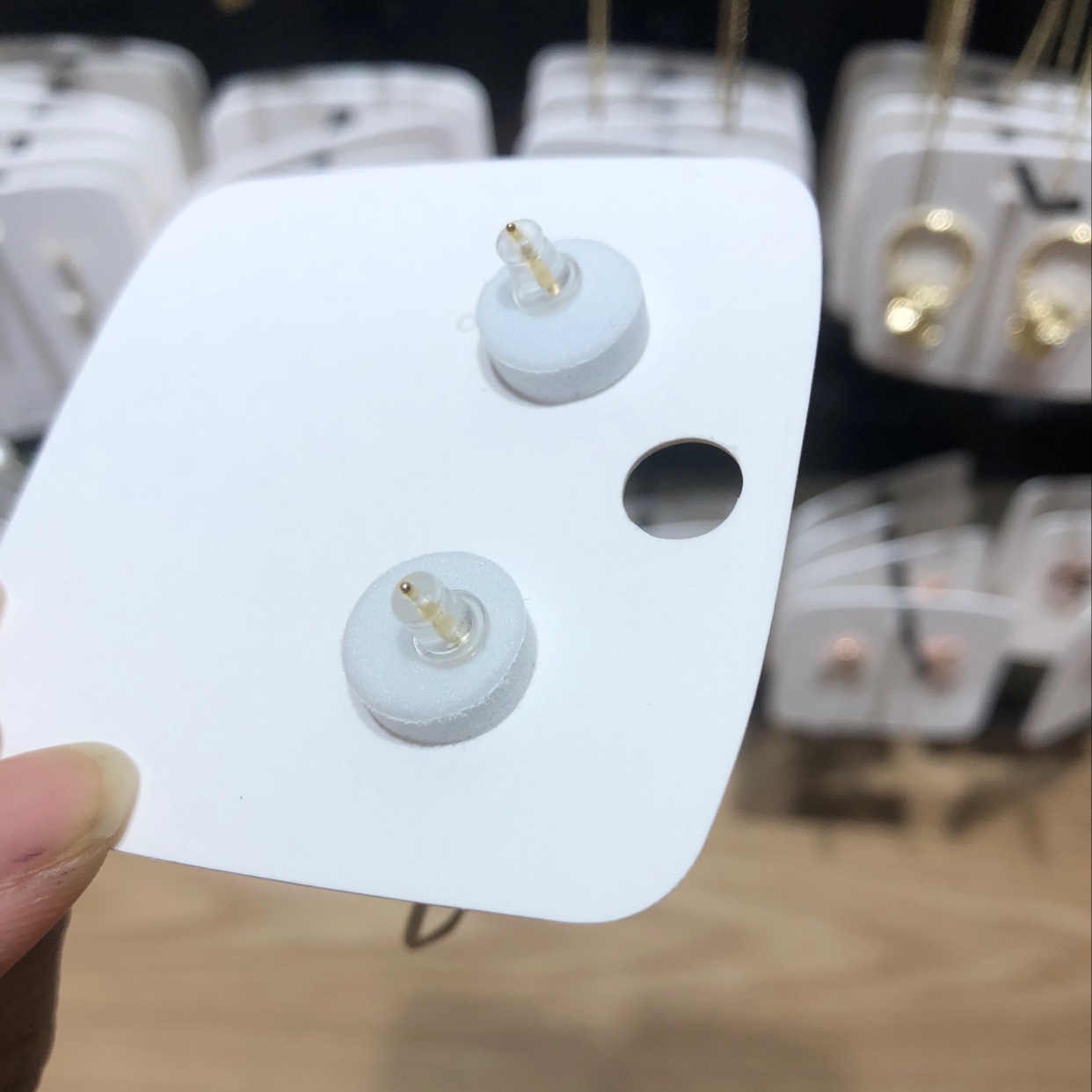 Today's beauty fashion earrings and earrings Application Scenario