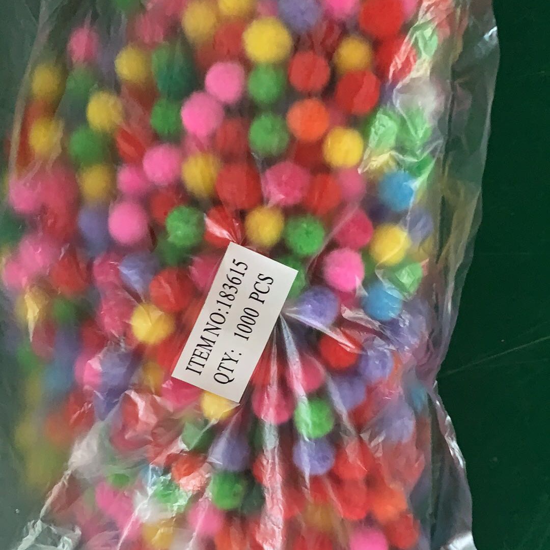 Colorful hairballs details Picture