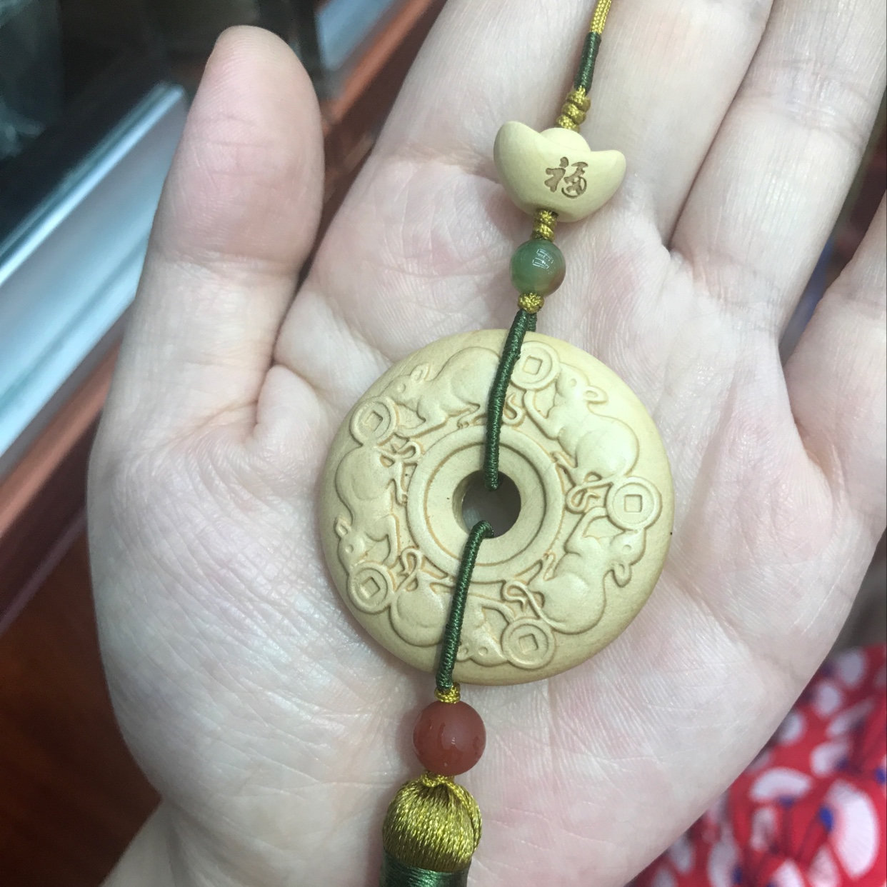 Boxwood Five Rat wealth-bringing pendant details Picture