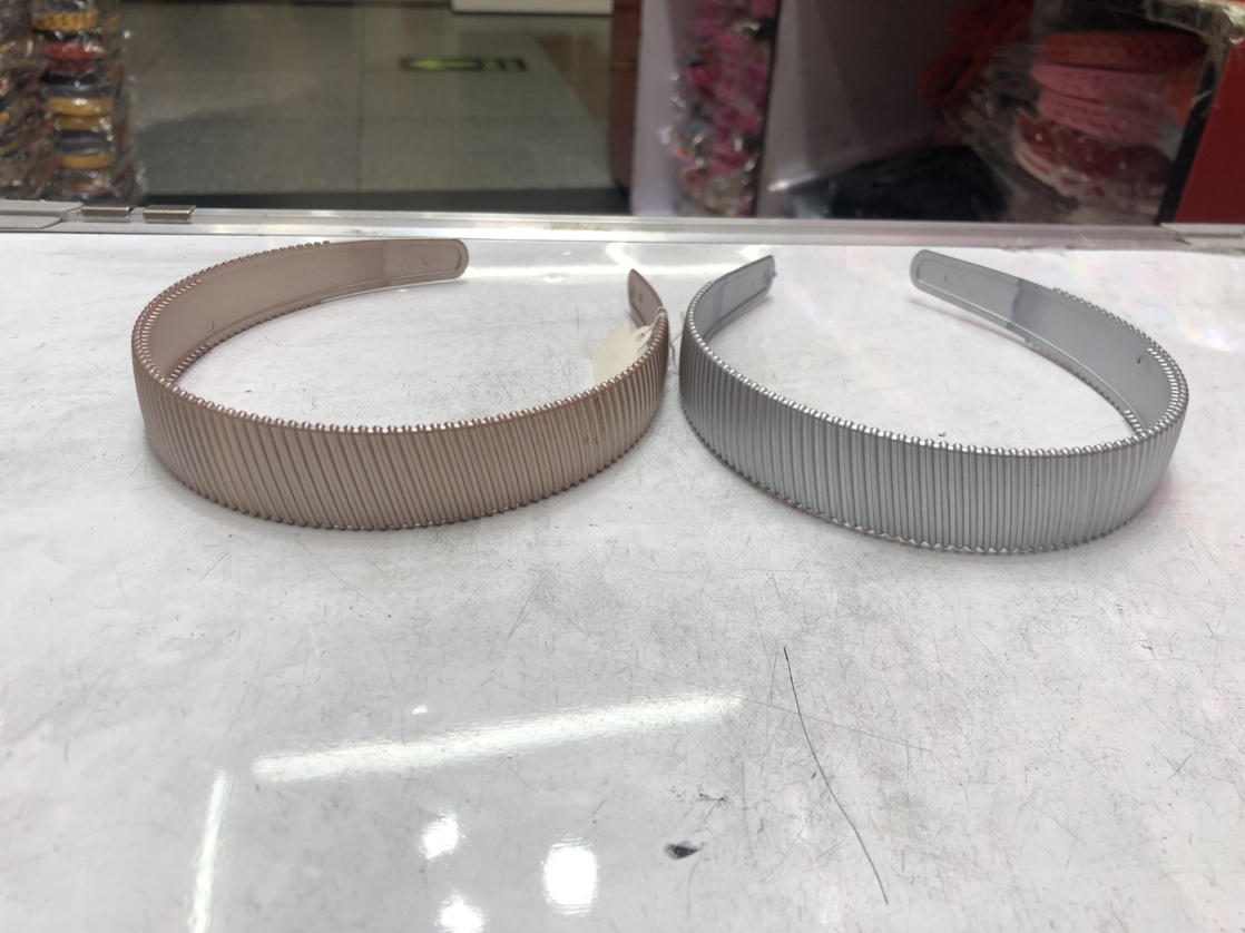 2.5 Diagonal stripes with two color head buckles thumbnail