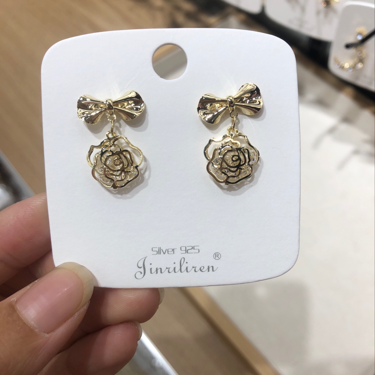 Today beauty jewelry wholesale price earrings rose pendant