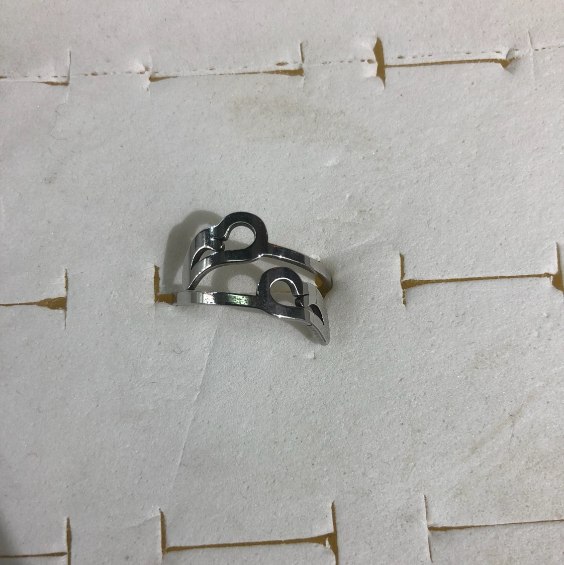 不锈钢开口B字戒指