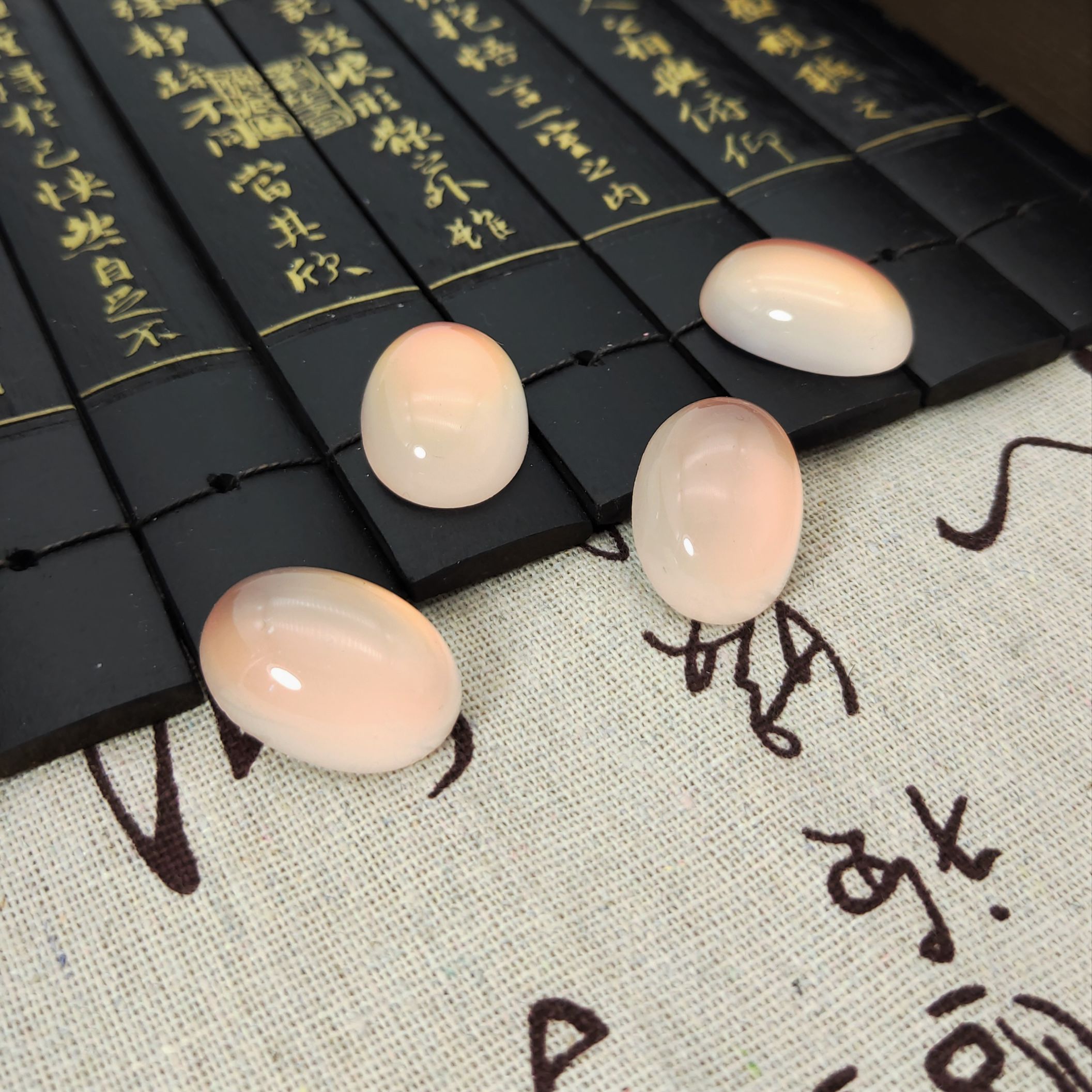 Large resin glossy oval-shaped light-sensitive cat's eye ring face diy step hairpin inlay material diy decoration undefined