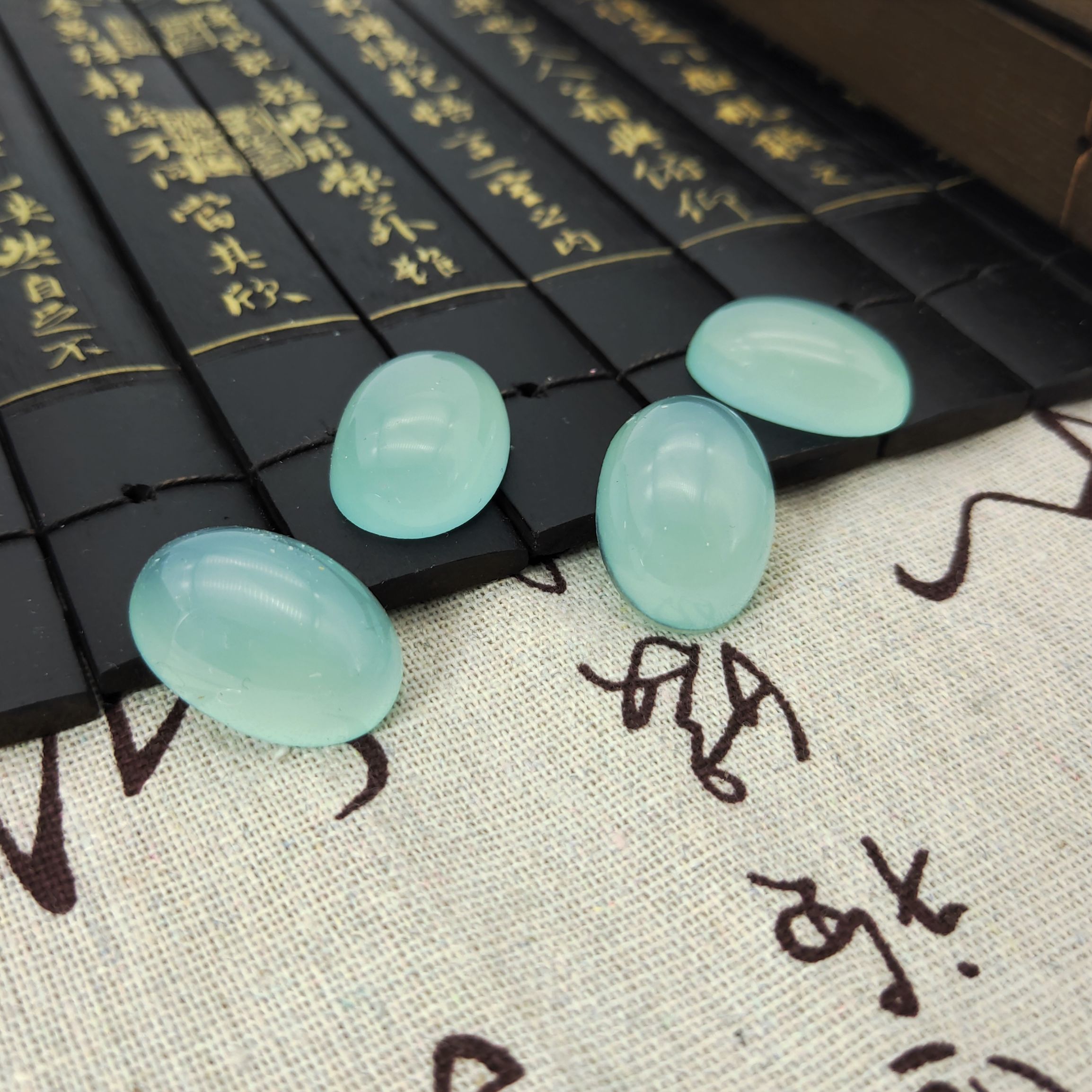 Large resin glossy oval-shaped light-sensitive cat's eye ring face diy step hairpin inlay material diy decoration undefined