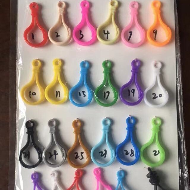 塑料多色挂钩