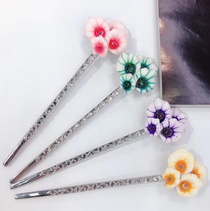 Classic vintage hairpin