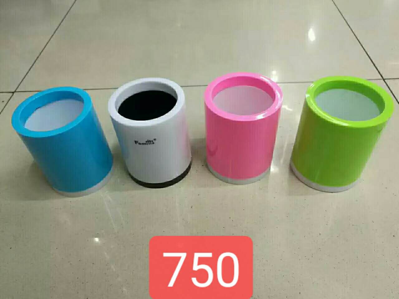 Circular double plastic dismountable pen container, split in two, dual-use, Feisheng brand thumbnail