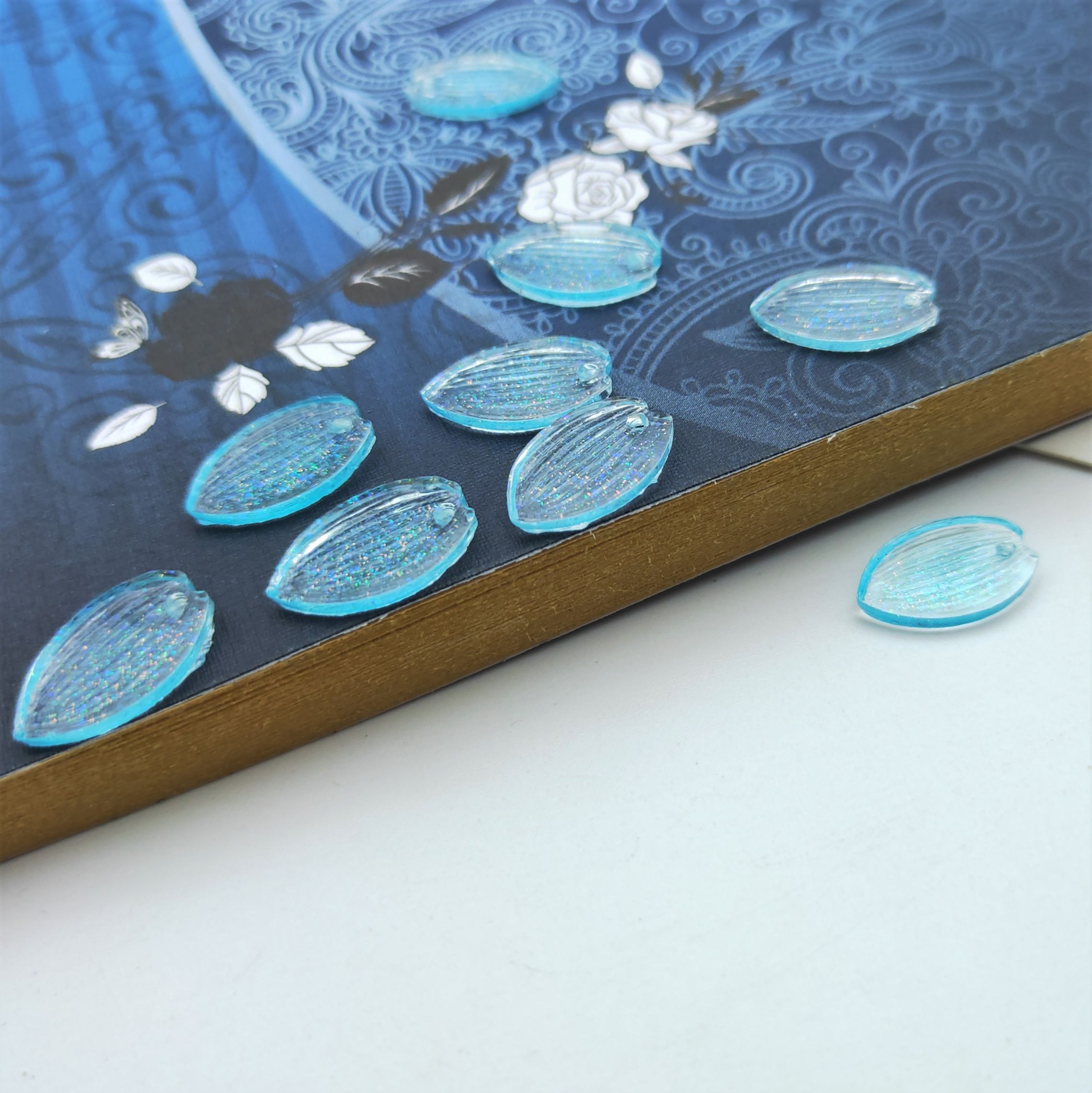 Xinsheng's new creative DIY ancient-style hairpin accessories in the shape of colorful resin bamboo leaves, imitating cherry blossom petals Specification image