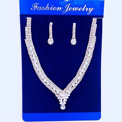 European and American fashion diamond necklace wedding necklace earrings set wedding photography accessories a generation of hair thumbnail