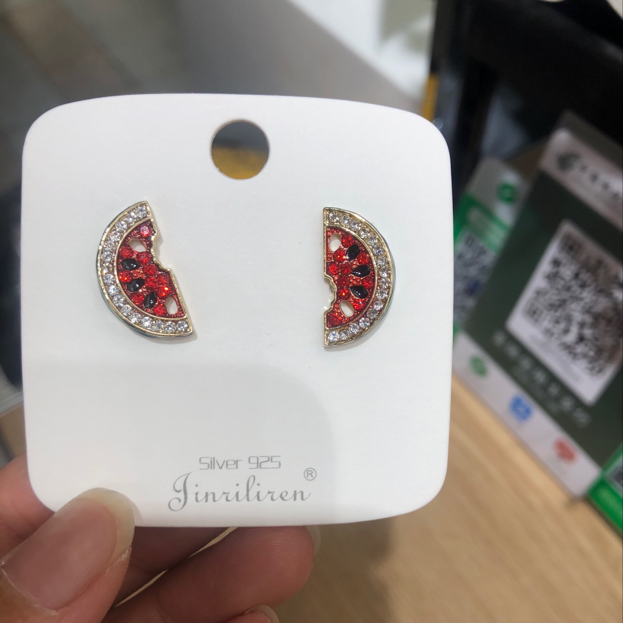 Today, Liren Korean Edition's new fashionable ear summer fruit series products