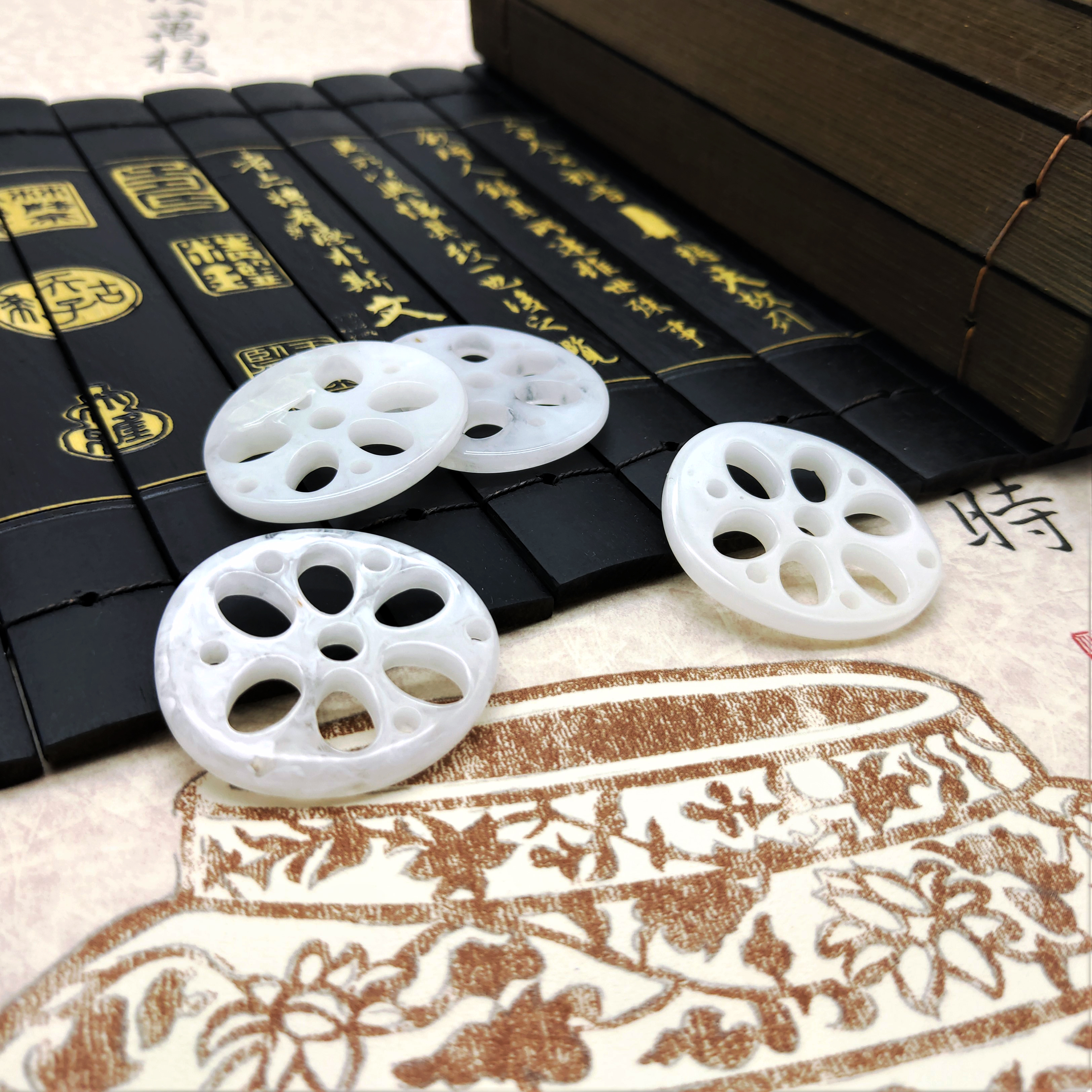 Best-selling resin imitation ivory fruit car pendant accessory, the same style of tassel lotus root slices DIY pendant material as "Chen Qing Ling" detail image 3