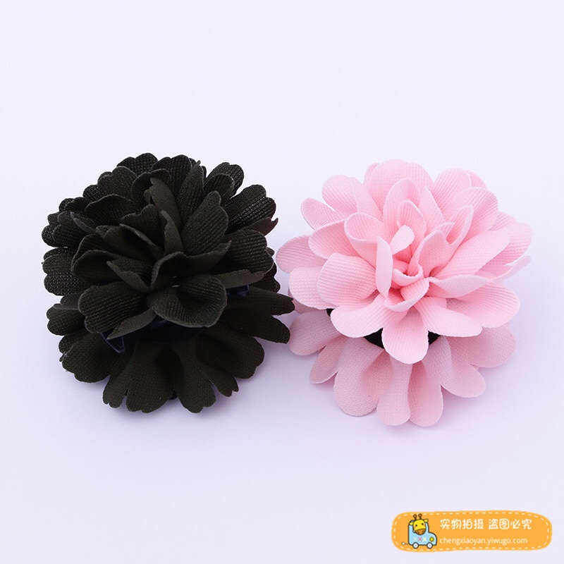 Thick cloth flower thumbnail
