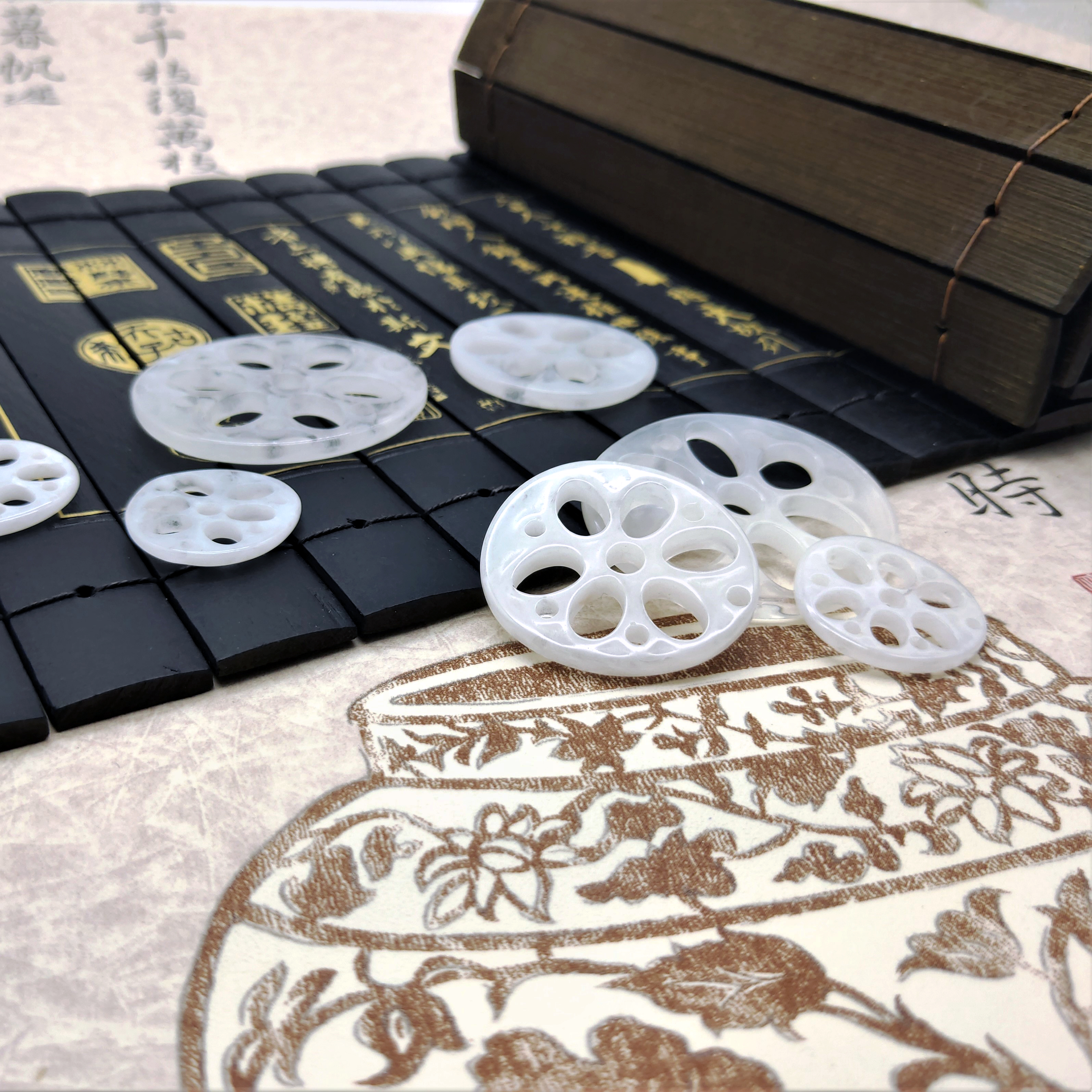 Best-selling resin imitation ivory fruit car pendant accessory, the same style of tassel lotus root slices DIY pendant material as "Chen Qing Ling" detail image 1