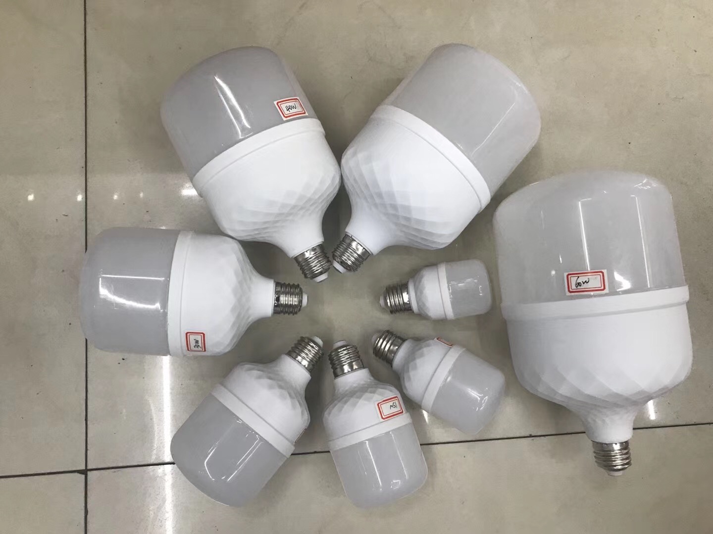led球泡产品图
