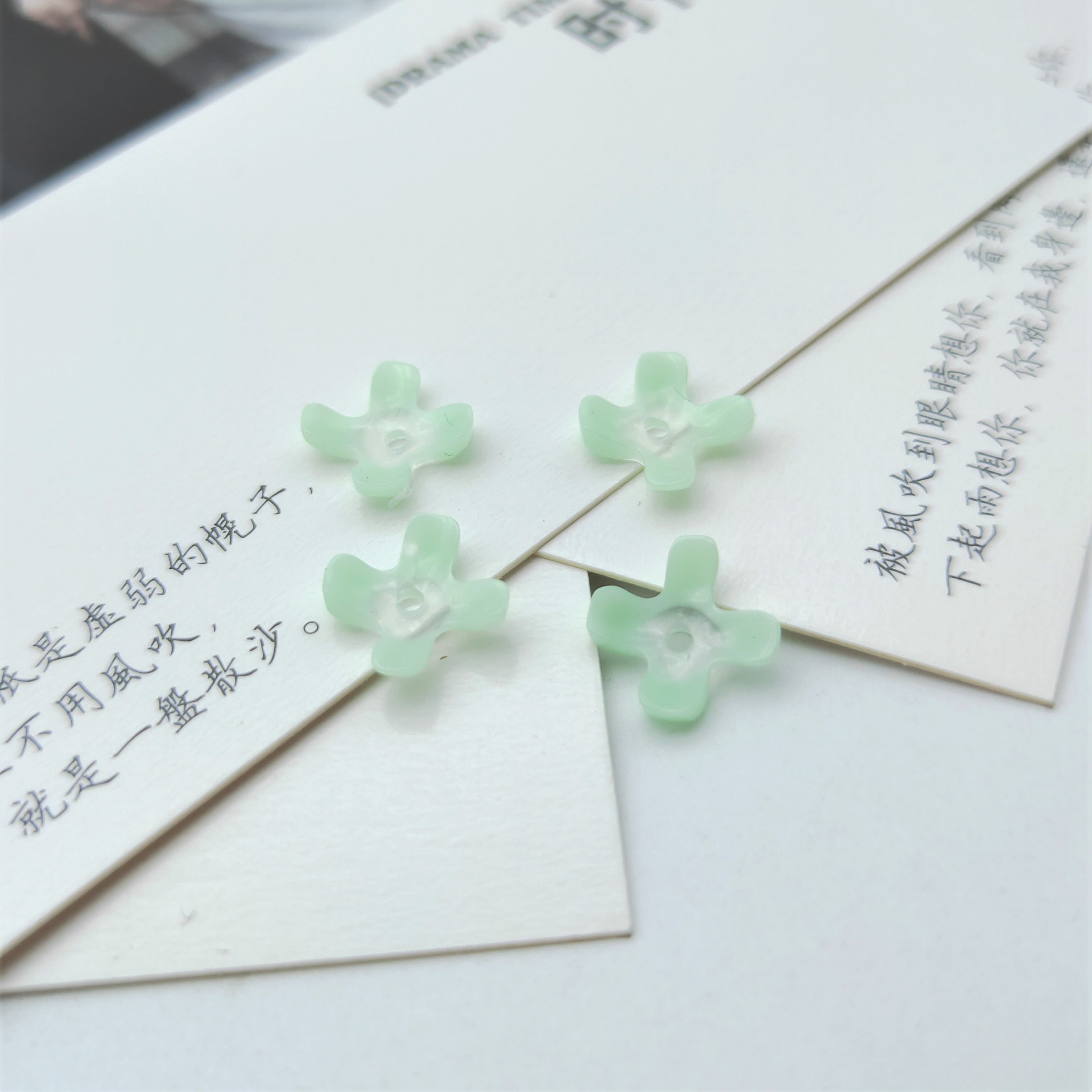 Resin imitation yellow disc osmanthus four-petal flower handcrafted DIY Hanfu hairpins, accessories, ear studs, handicraft accessories detail image 6