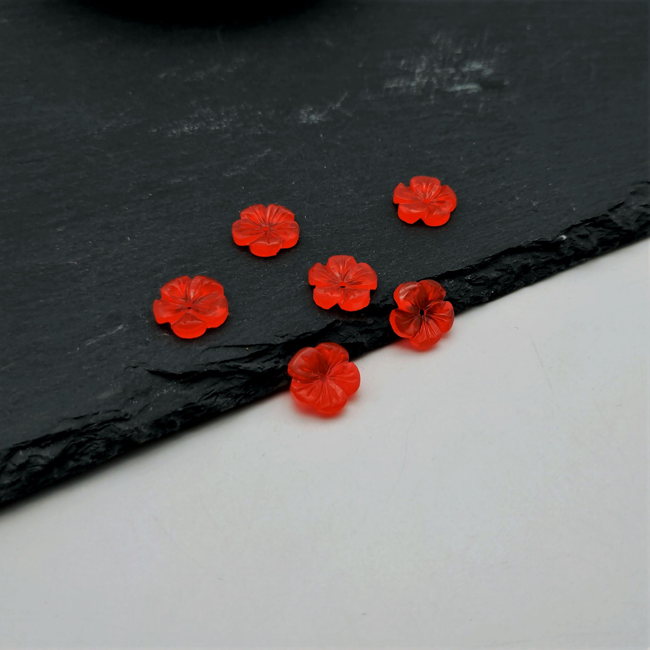 Imitation shell resin plum blossom 12mm perforated bowl flower handcrafted diy accessories Hanfu ancient-style cosplay hairpin head accessories details Picture