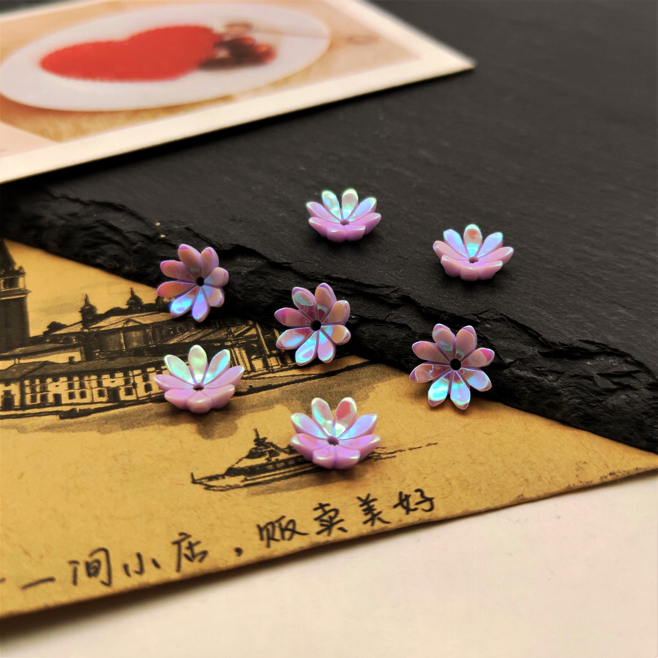 New nail art imitation shell flower accessory, a popular bestseller, 10mm eight-petal AB lotus handmade DIY accessory, headwear accessory Application Scenario