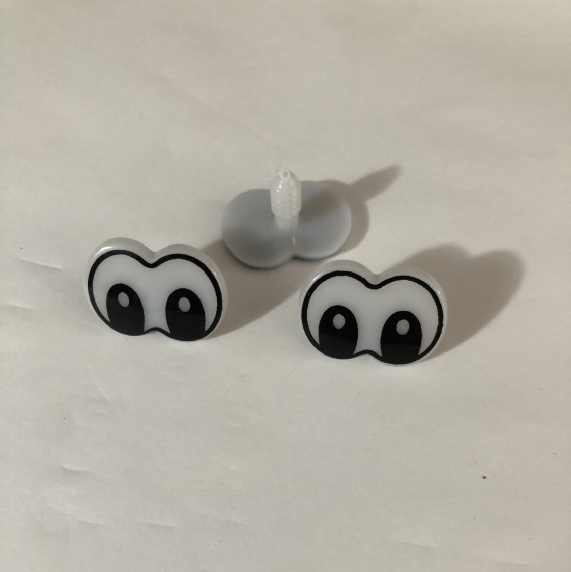 Cartoon eyes