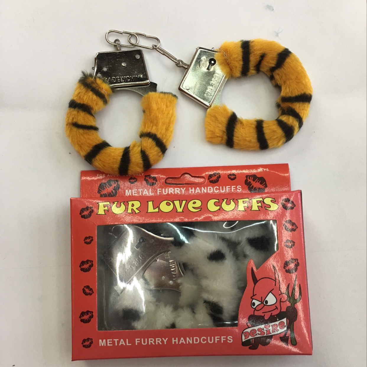 The box contains the pattern of plush handcuffs thumbnail