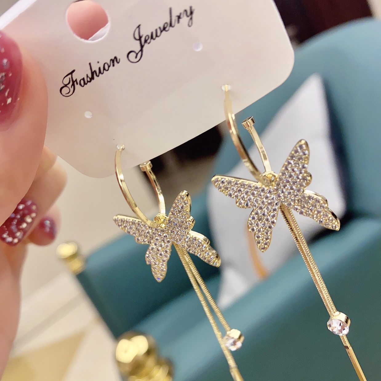 蝴蝶流苏耳钉图