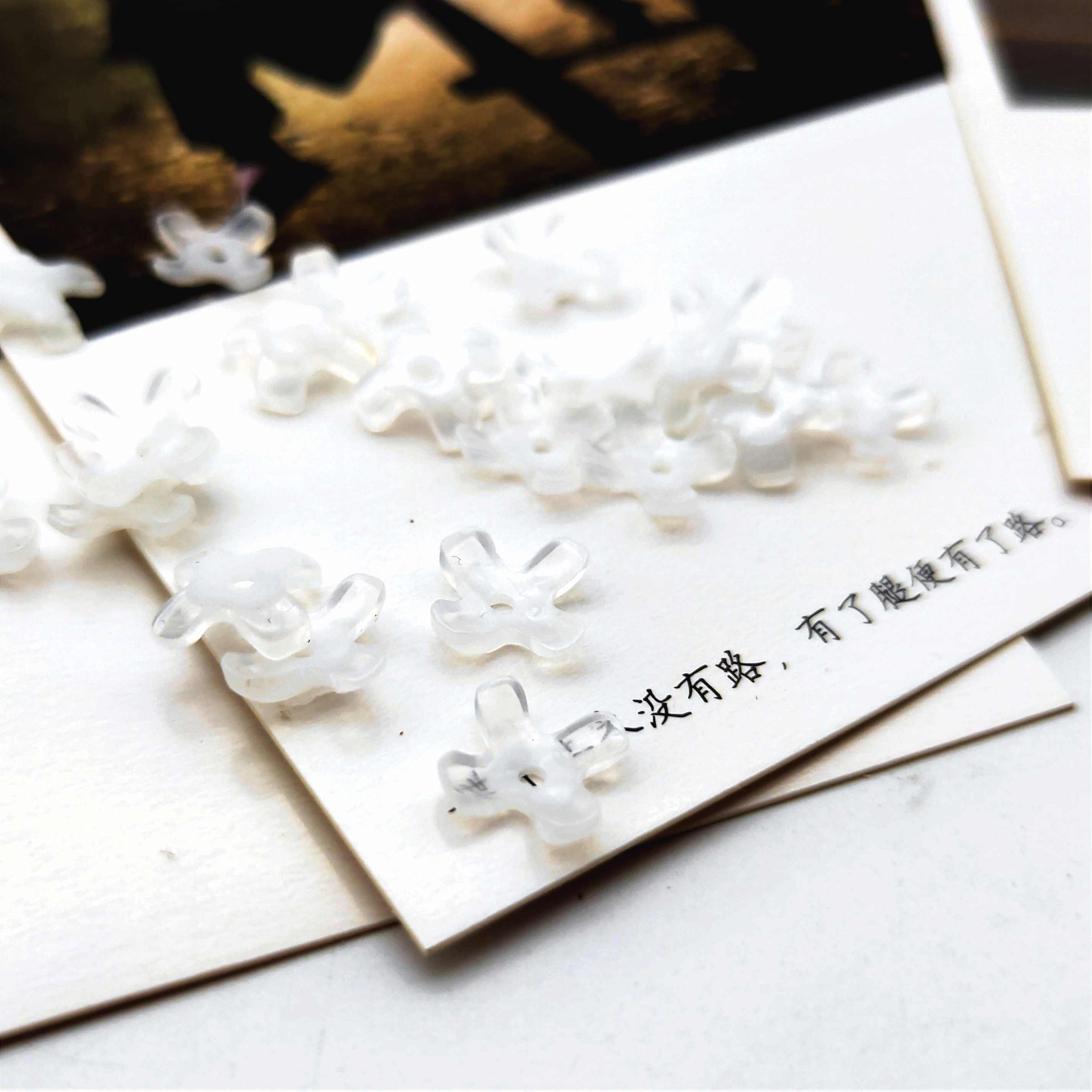 Resin imitation yellow disc osmanthus four-petal flower handcrafted DIY Hanfu hairpins, accessories, ear studs, handicraft accessories detail image 8