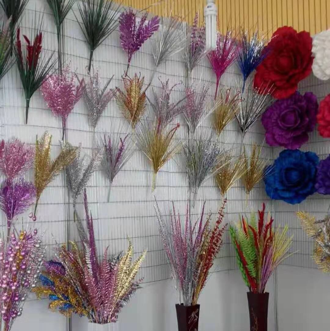Gold and silver handicrafts. Flowers. Household decorations thumbnail