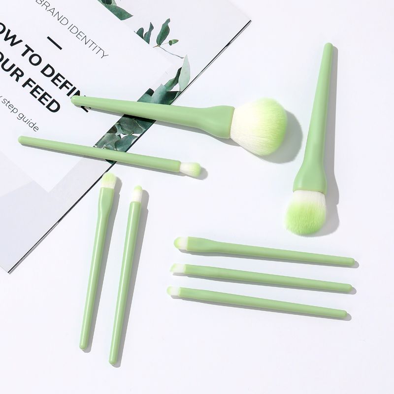 Eimei 8 Makeup Brush Brush Brush Blush Brush Highlight Brush Eyeshadow Brush Smudge Brush Green Application Scenario