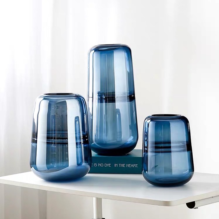 Nordic InS-style minimalist home glass vases, indoor flower arrangements, living room model room ornaments in stock for wholesale Application Scenario