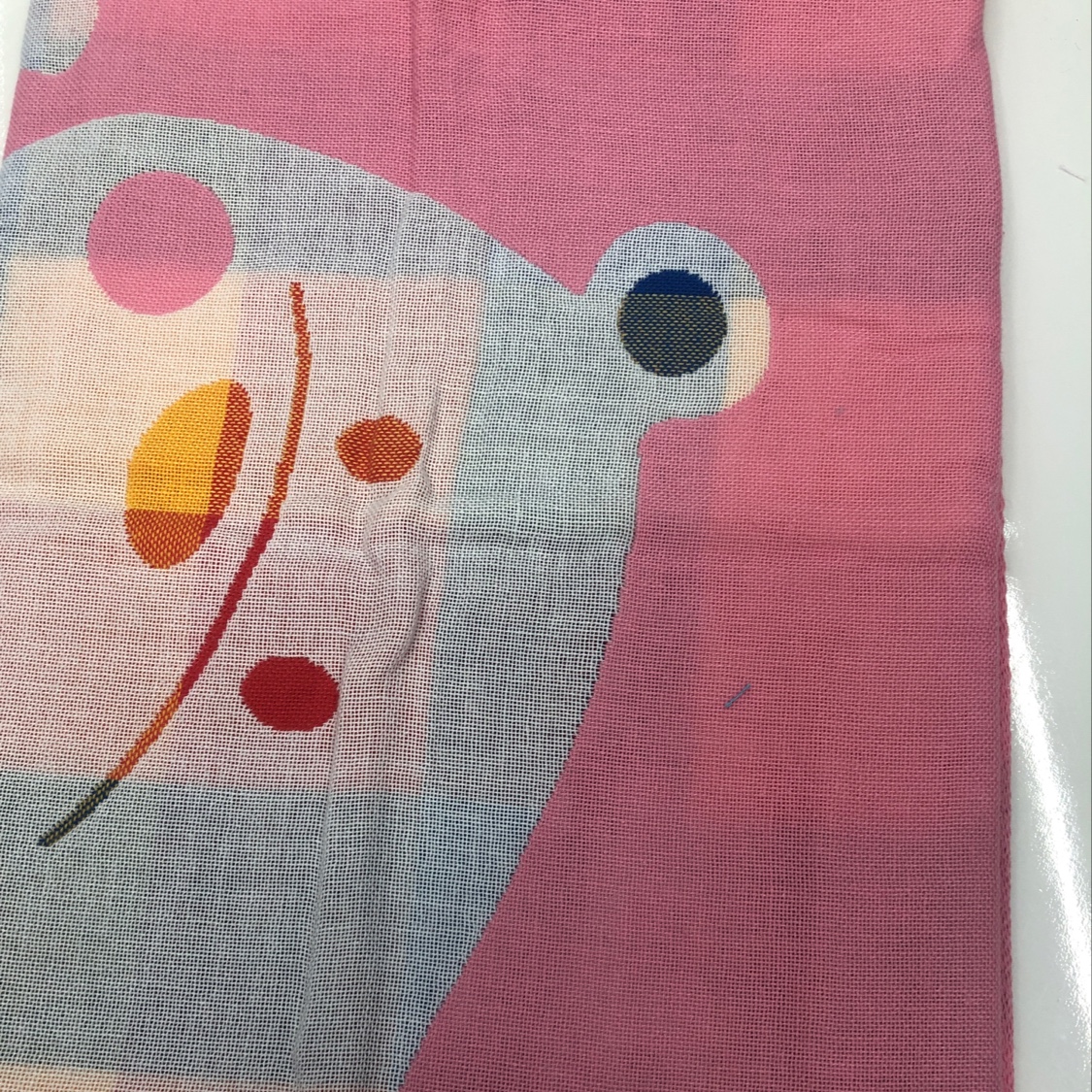 Pink cartoon rabbit flower bath towel details Picture