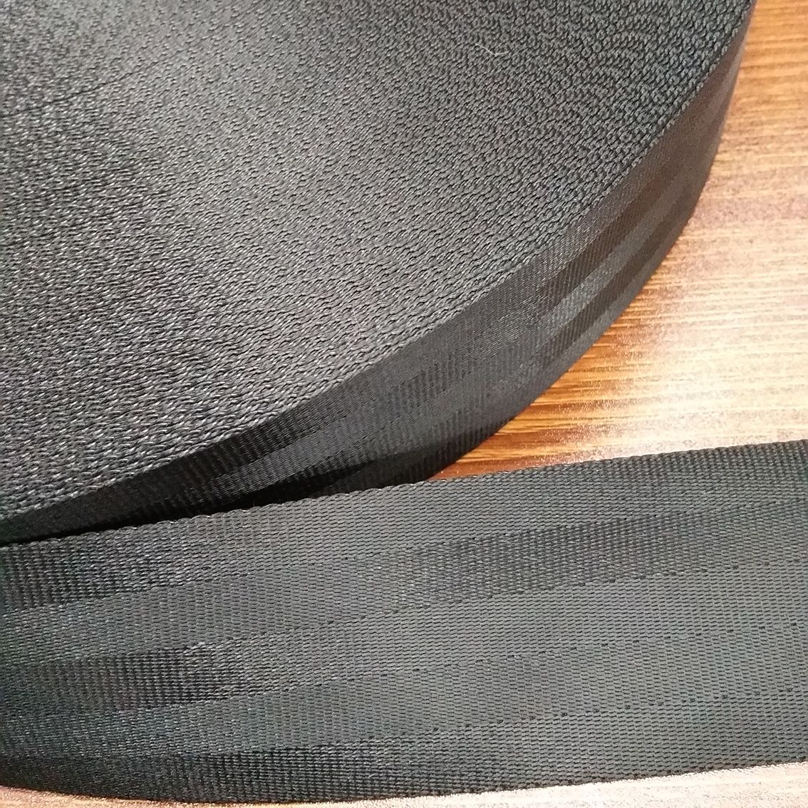 Factory direct sales of 5cm grey 5-striped safety belt webbing. Large stock available. Bulk sales of children's car safety belts Specification image