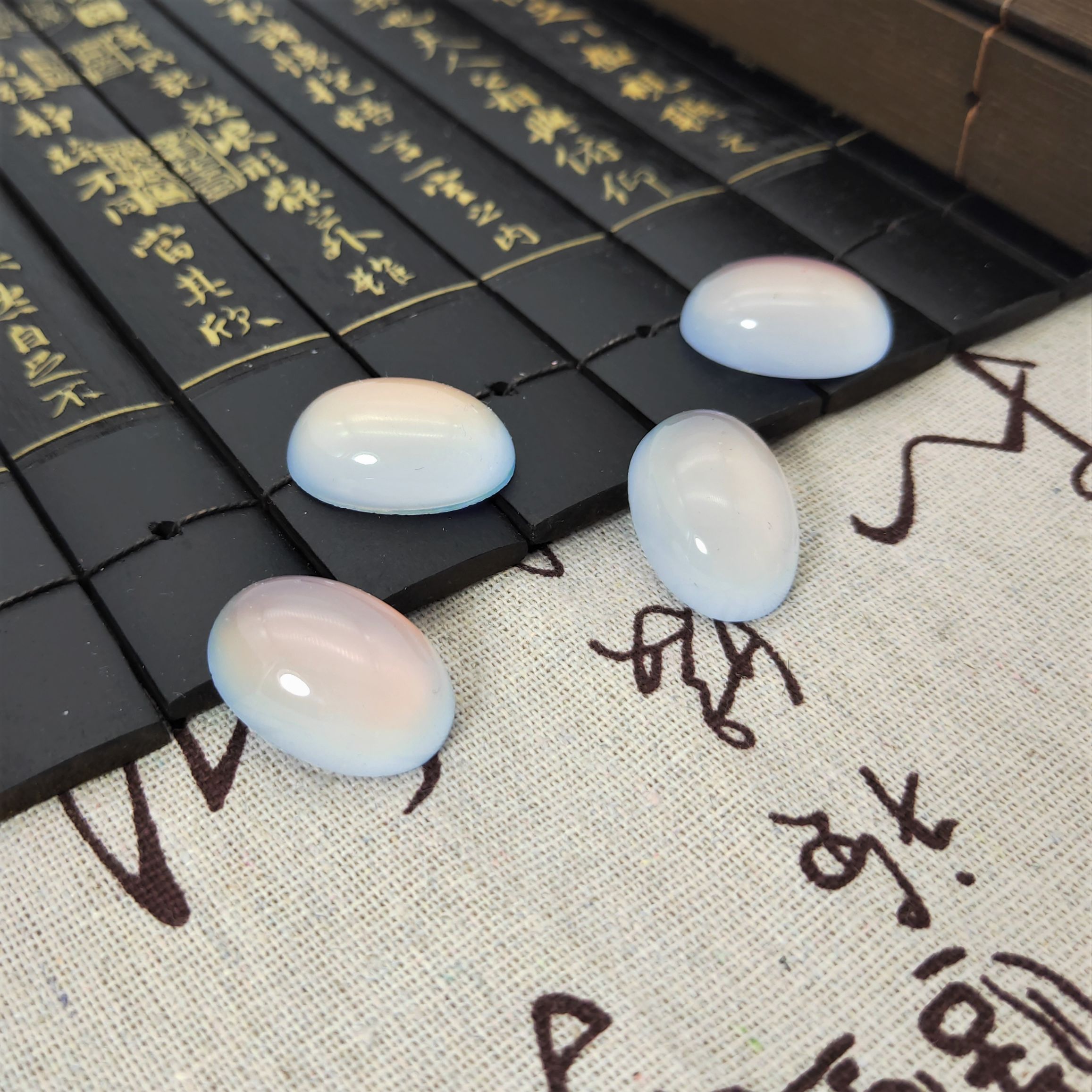 Large resin glossy oval-shaped light-sensitive cat's eye ring face diy step hairpin inlay material diy decoration undefined