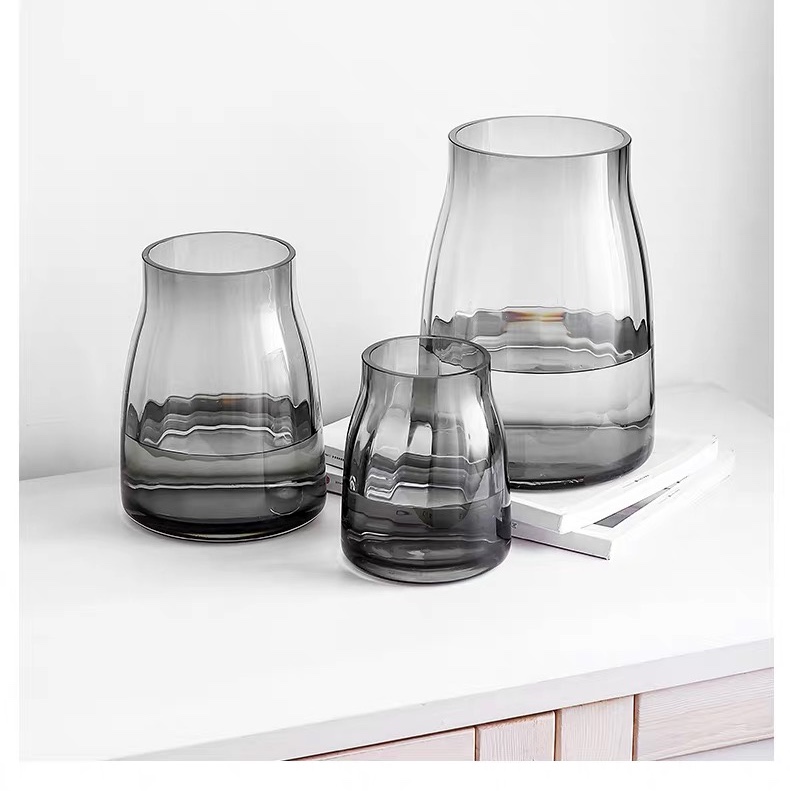 Nordic-style simple hand-painted gold-edged transparent glass vases, creative decorative items, vase factory direct sales and wholesale Item Picture