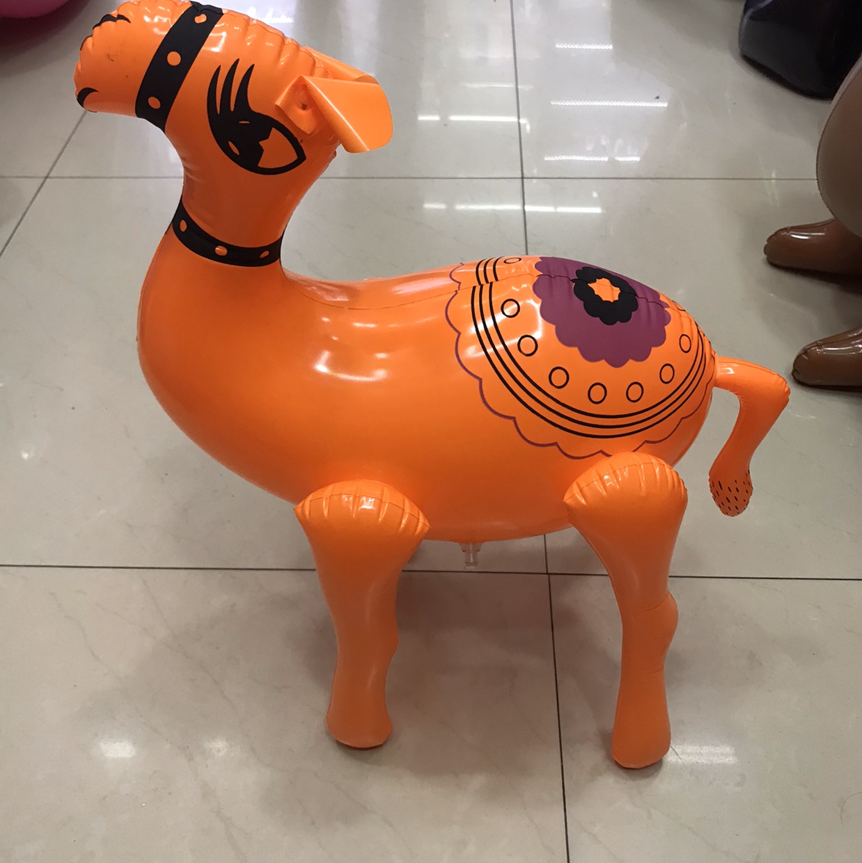 骆驼造型充气玩具批发