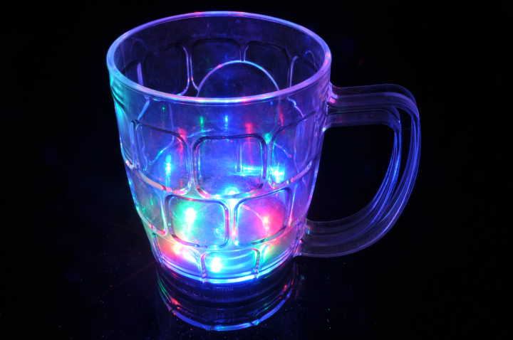 感应发光杯/闪光酒吧用品产品图