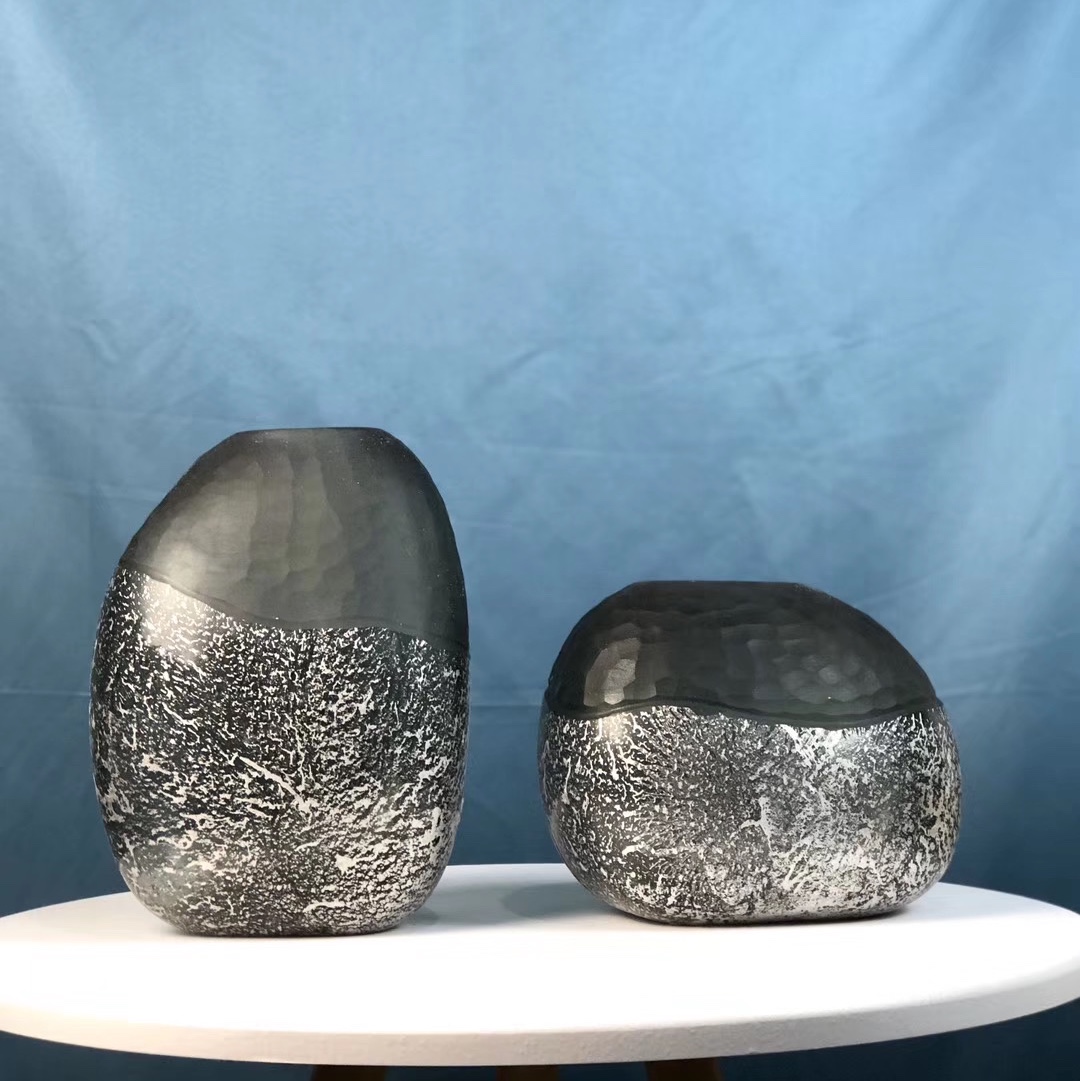 Nordic light luxury glass craft vases, creative flower arrangements for living room home decoration, office ornaments, transparent glass bottle ornaments details Picture