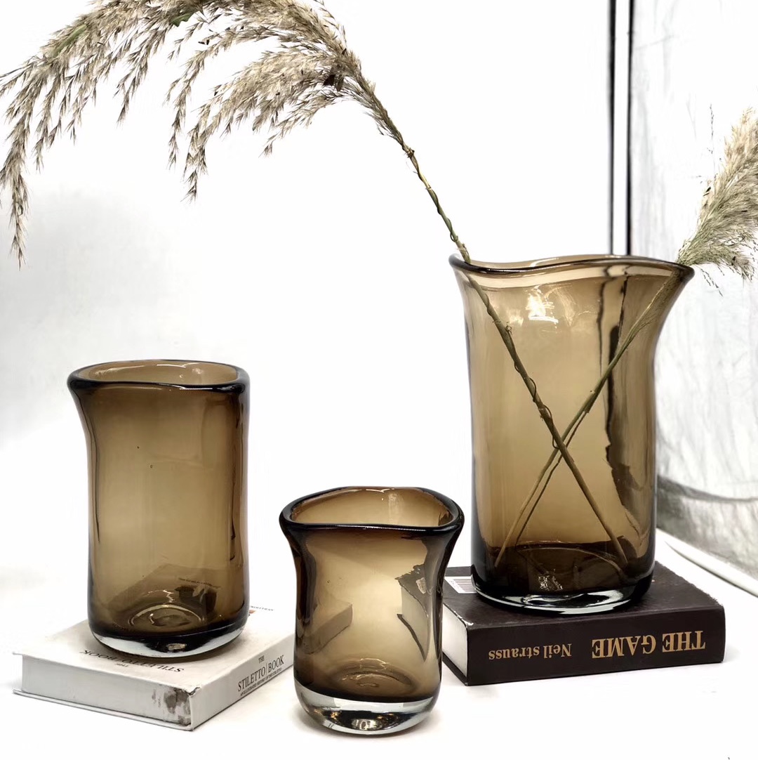 Transparent glass bottle handicrafts, creative Nordic minimalist style water-growing vases, flower arrangement vessels, home decoration ornaments, glass handicrafts