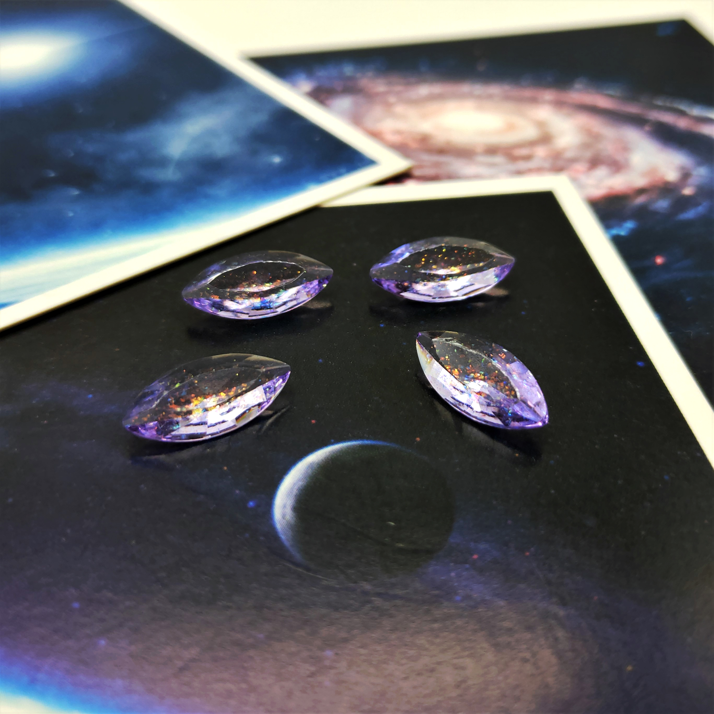 New horse eye pointed sole, irregular-shaped resin diamond diy phone case, perfume stand, diamond iridescent series jewelry accessories detail image 2