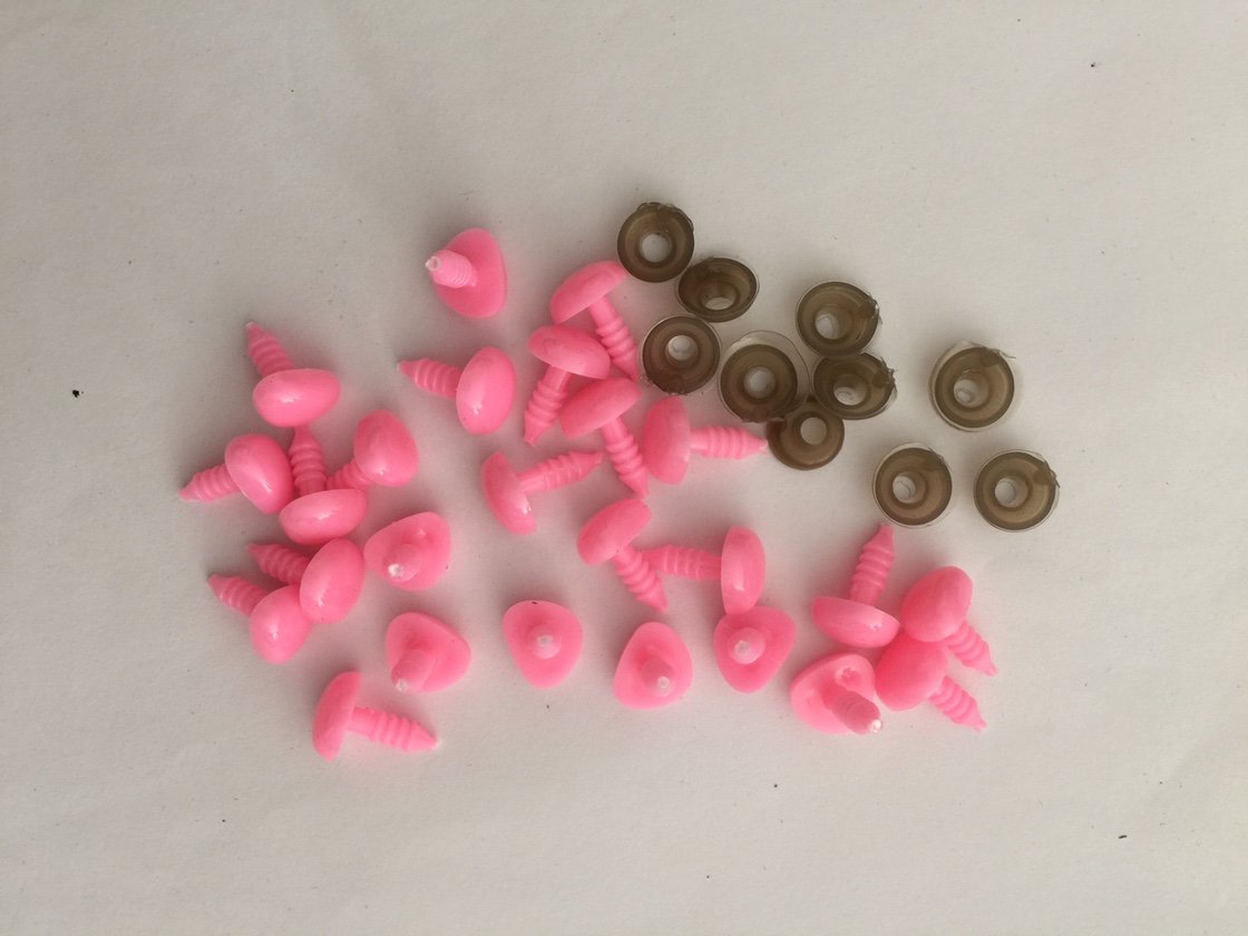 9 x 11 threaded triangular nose