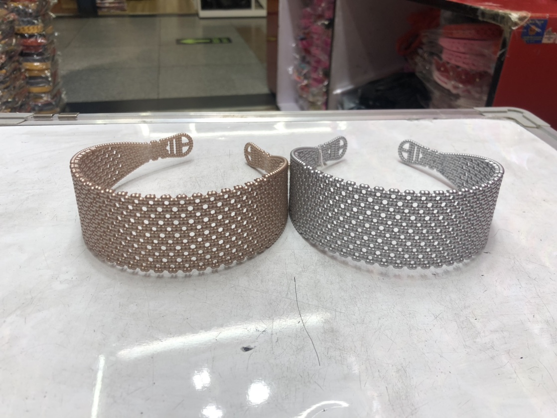 4.5 Two wide color head buckles thumbnail