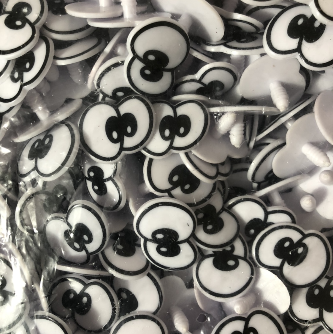 Cartoon eyes thumbnail