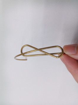 Factory direct sales of Korean version bracelets, DIY copper bracelets, bow bracelets, jewelry accessories, and custom orders based on samples full figure
