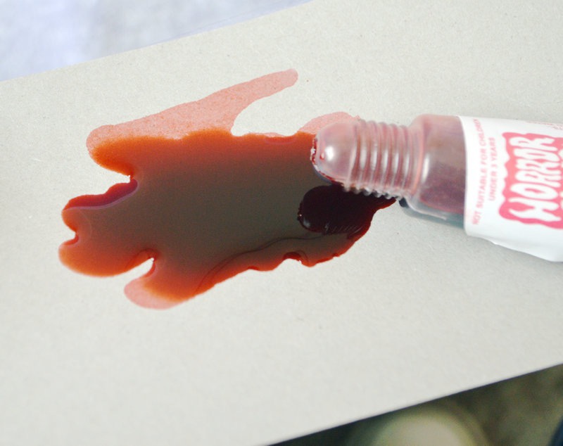 Halloween supplies: Plasma dentures, vampire plasma, red plasma liquid fake blood Item Picture