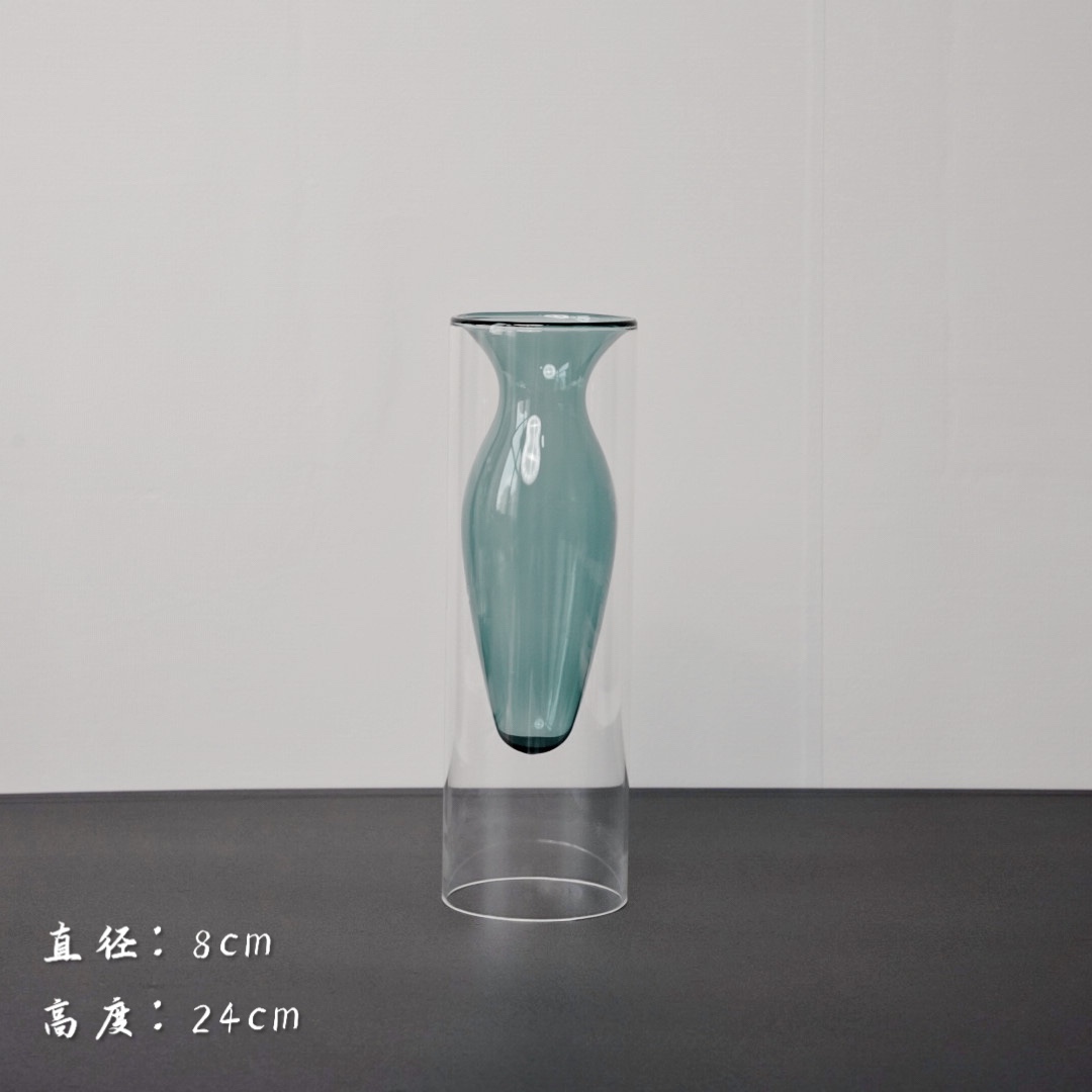 A Nordic-style colored high borosilicate transparent glass vase for flower arrangement and home decoration Item Picture