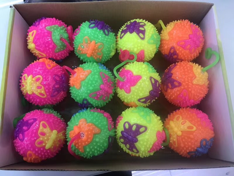 75MM闪光口哨蝴蝶贴片刺球